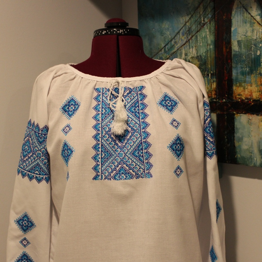 Ukrainian Shirt Embroidered Women's T-Shirt size M,L